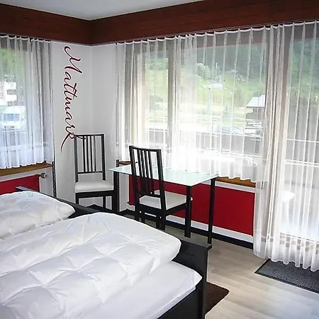 아파트 Saas-almagell Sleeps 7 *